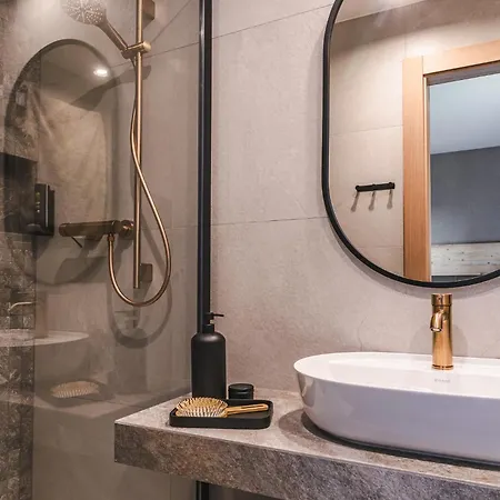 Tylickie Wzgorze & Wellness - Basen, Sauna, Silownia, Atrakcje Dla Dzieci Vendégház 3*